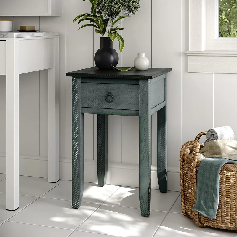 PHYSTER Side Table – A621