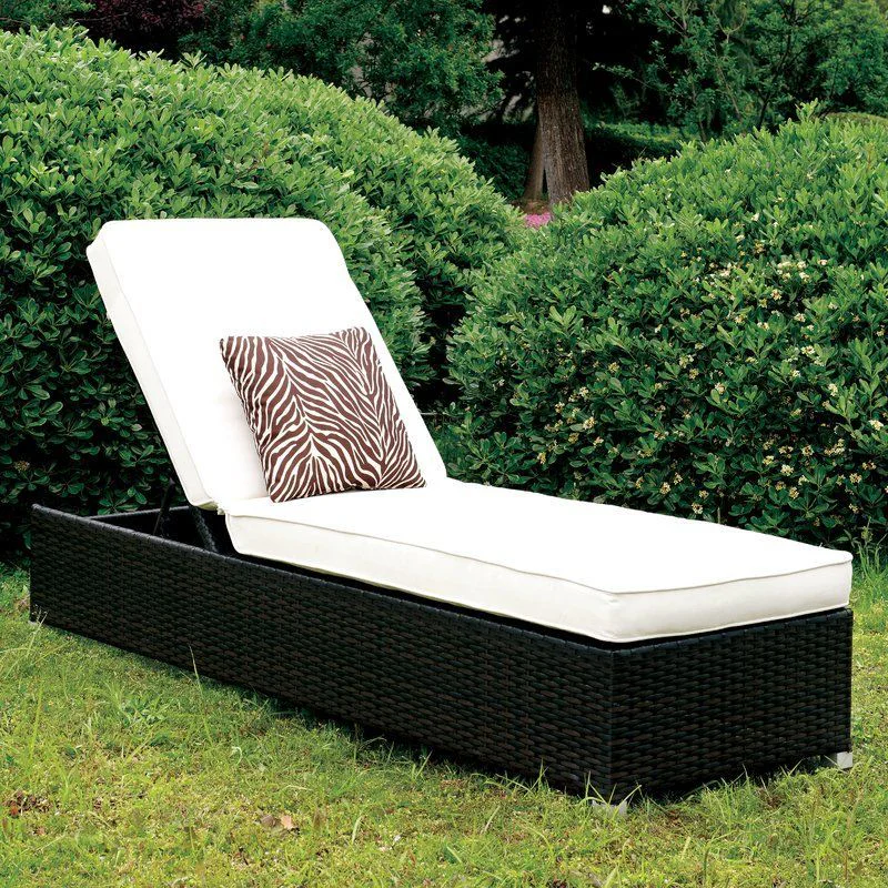 Rattan Outdoor Lounger – Model A146
