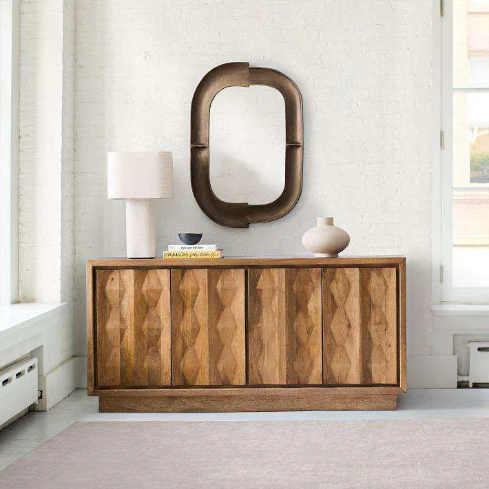 The Crystalline Buffet – Model A2162